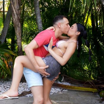 Cum4k Gigi Star Johnny Love Her Favorite Filling 06